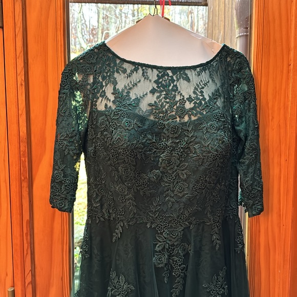 Lafemme formal dress, worn once, hem to 5’4 - Picture 2 of 8